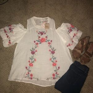 Unheeded white embroidered shirt